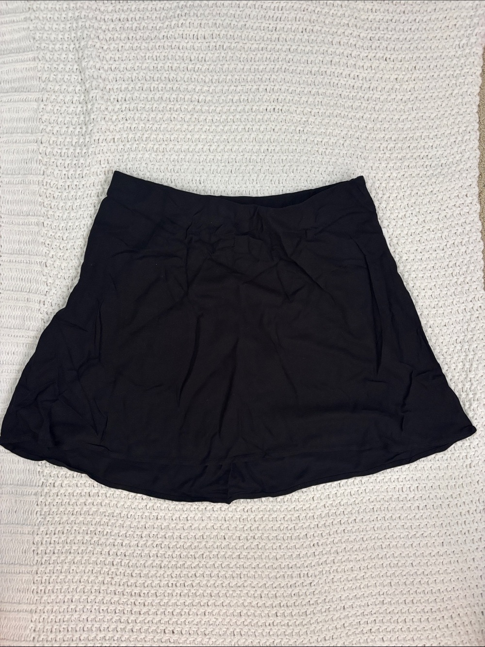 Old Navy Black Flowy Women's A-Line Skirt Size S Elastic Waist NWT